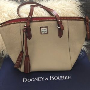 Dooney & Bourke handbag